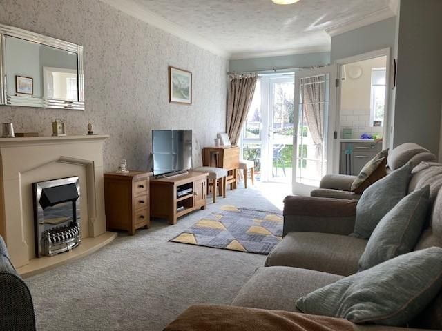 Property photo 3 of 7 Lr.Jpg