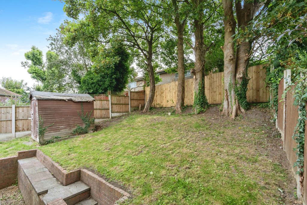 Property photo 3 of 17 Photography