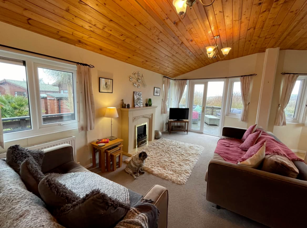 Property photo 3 of 16