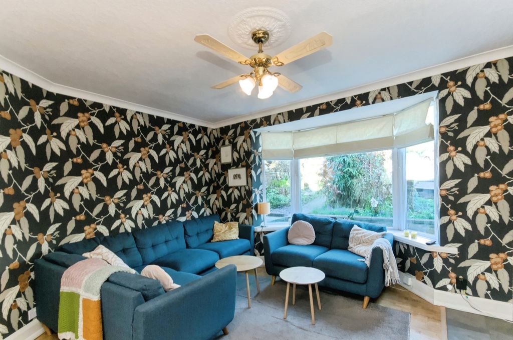 Property photo 2 of 24 Pbox-Img.Jpg