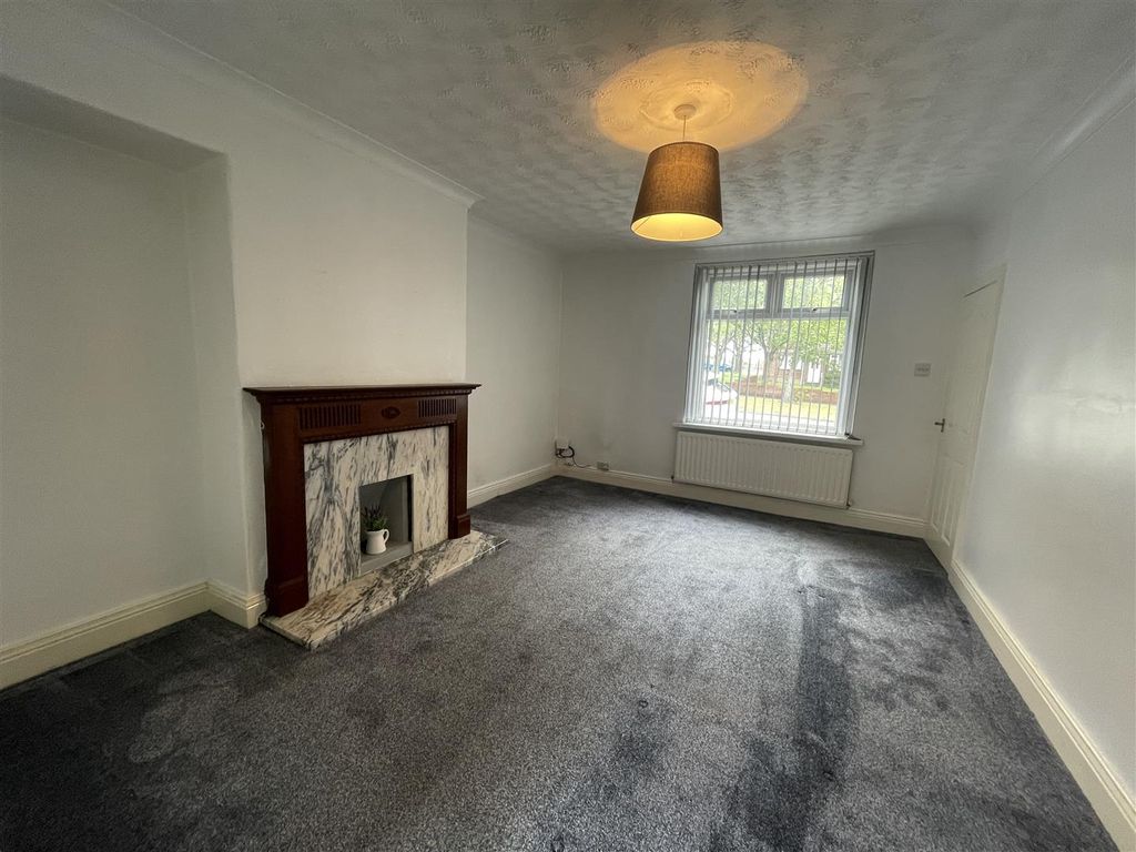 Property photo 1 of 11 4 Hilda 4.Jpg
