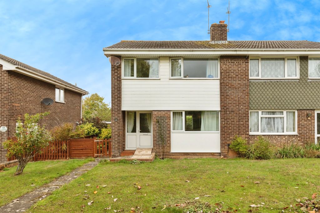 Property photo 2 of 19