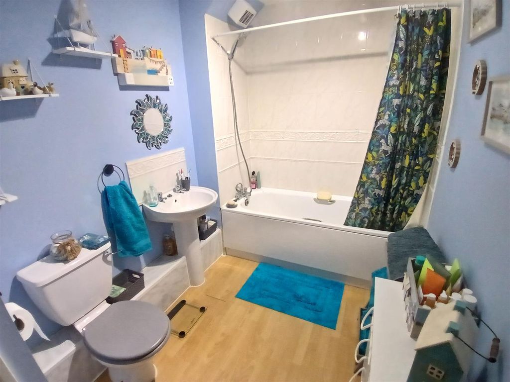 Additional image 16 of 2 bed flat for saleVernons Mews, Black-A-Tree Road, Nuneaton CV10