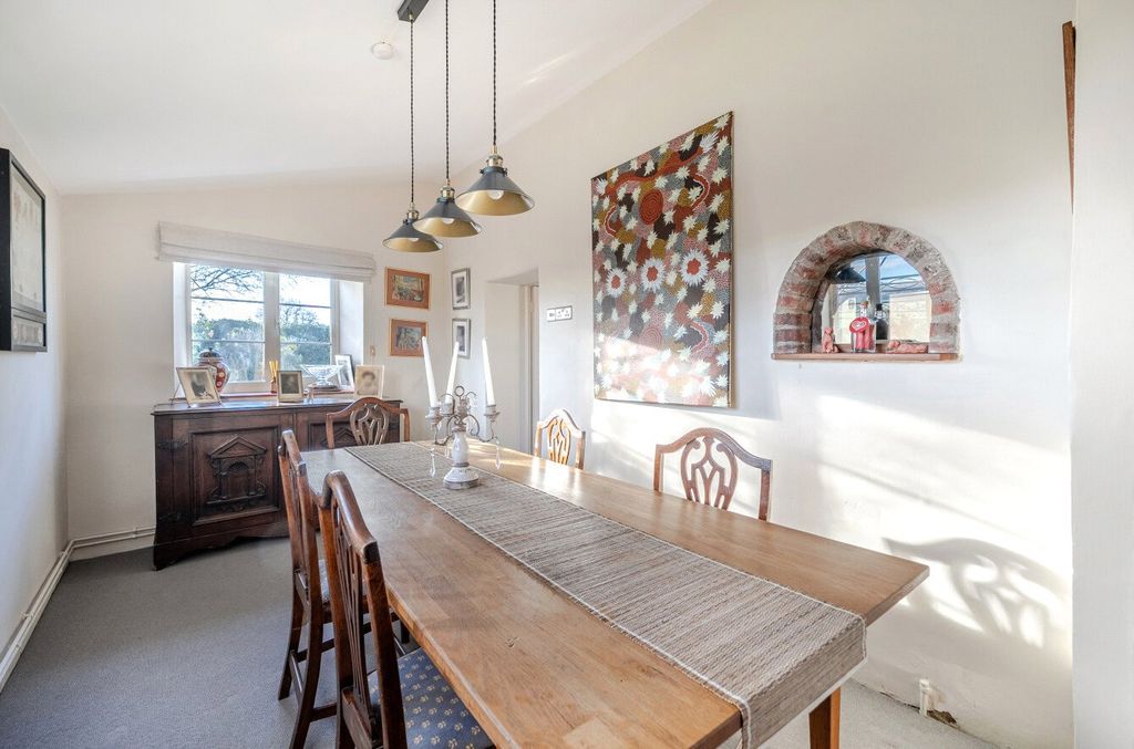 Property photo 3 of 17 Dining Room