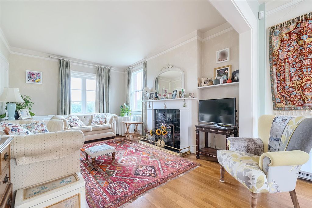 Property photo 2 of 27 1340353-12-68A767F2A8B3A.Jpg