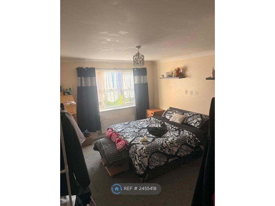 Property photo 3 of 7