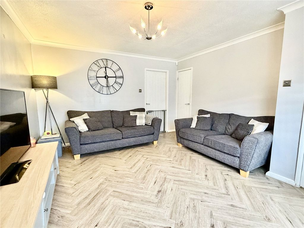 Property photo 3 of 17 Picture No. 05