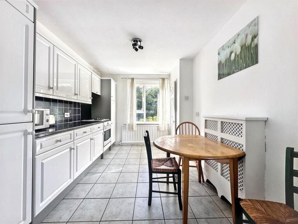 Property photo 2 of 11 Image