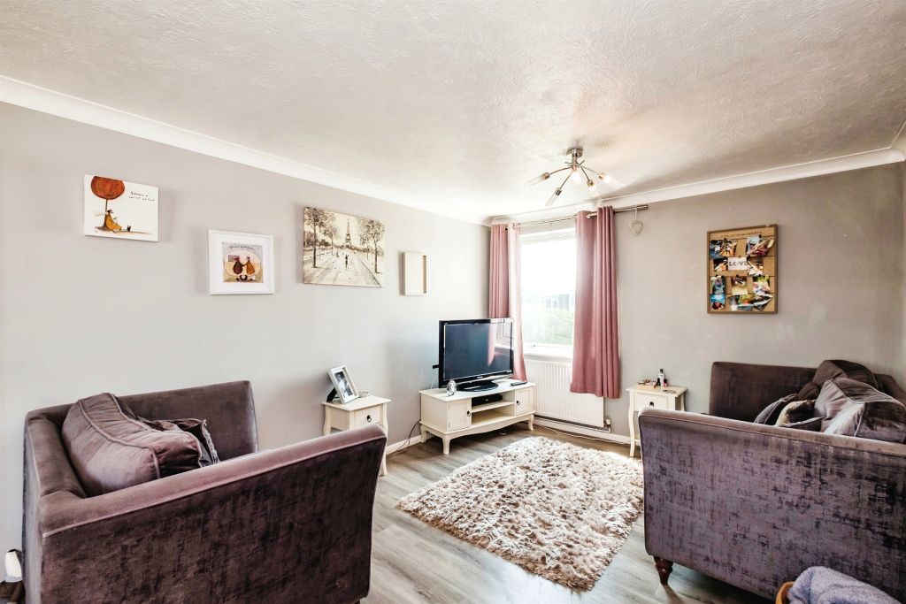 Property photo 2 of 18
