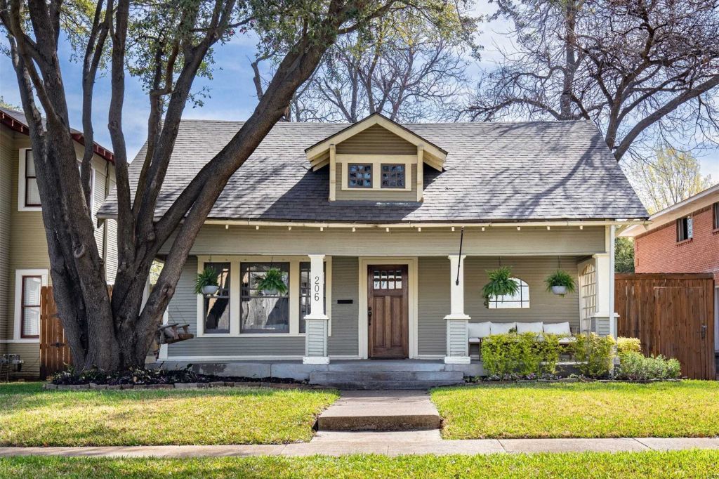 Property photo 1 of 30