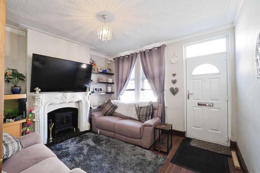 Property photo 3 of 20 Img_1775