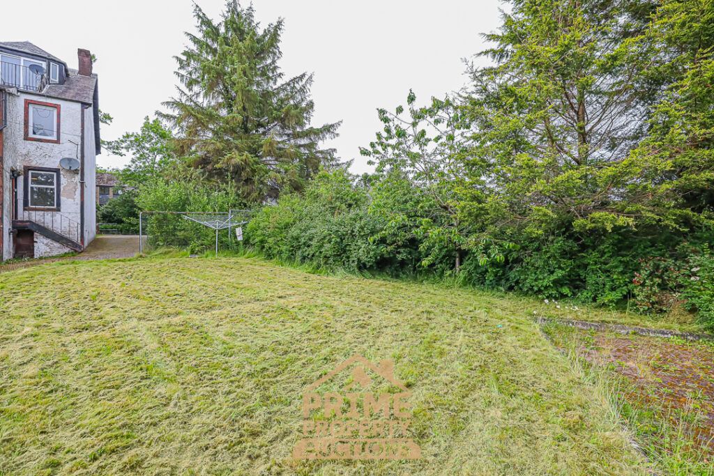 Property photo 3 of 11