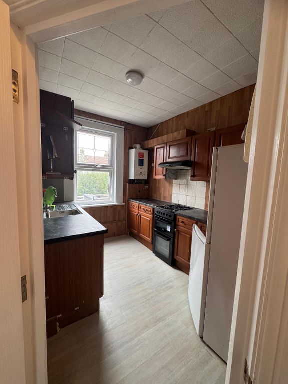 Property photo 3 of 9 Gallery