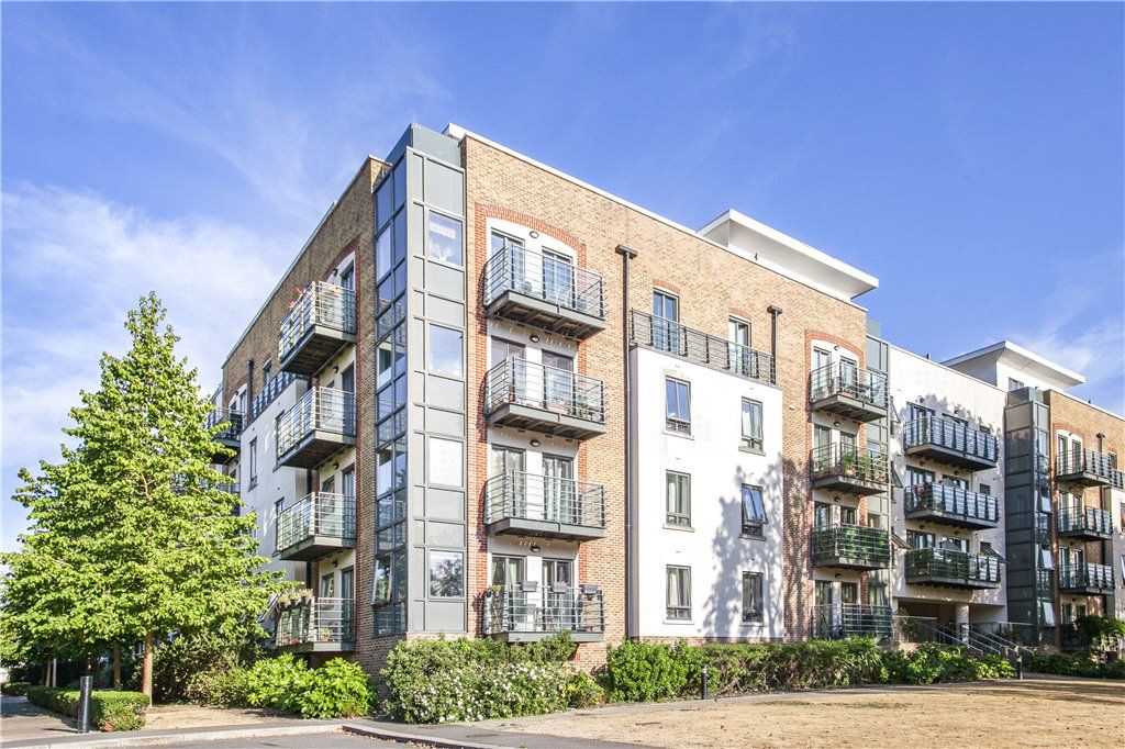 Property photo 1 of 18 Exterior