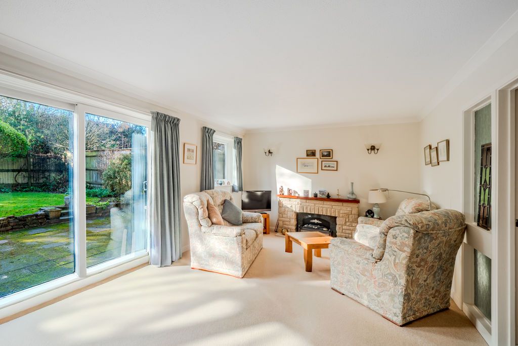 Property photo 3 of 14 Photo 1