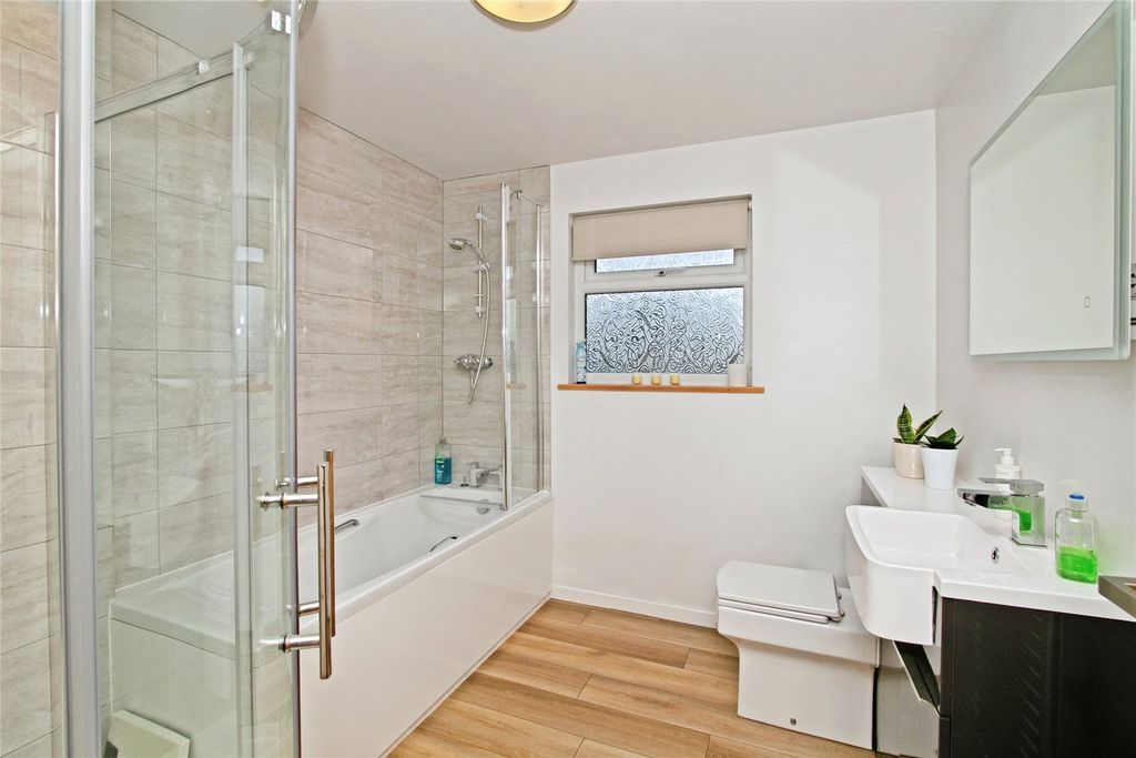 Property photo 2 of 23 Picture No. 73