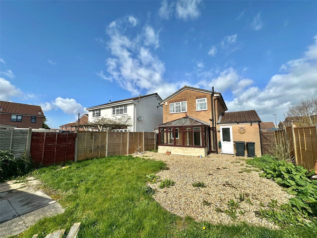 Property photo 3 of 19 Picture No. 18