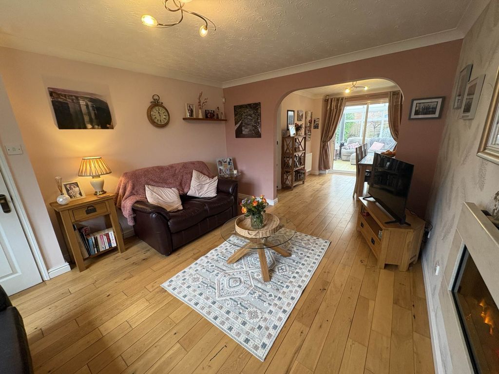 Property photo 3 of 26