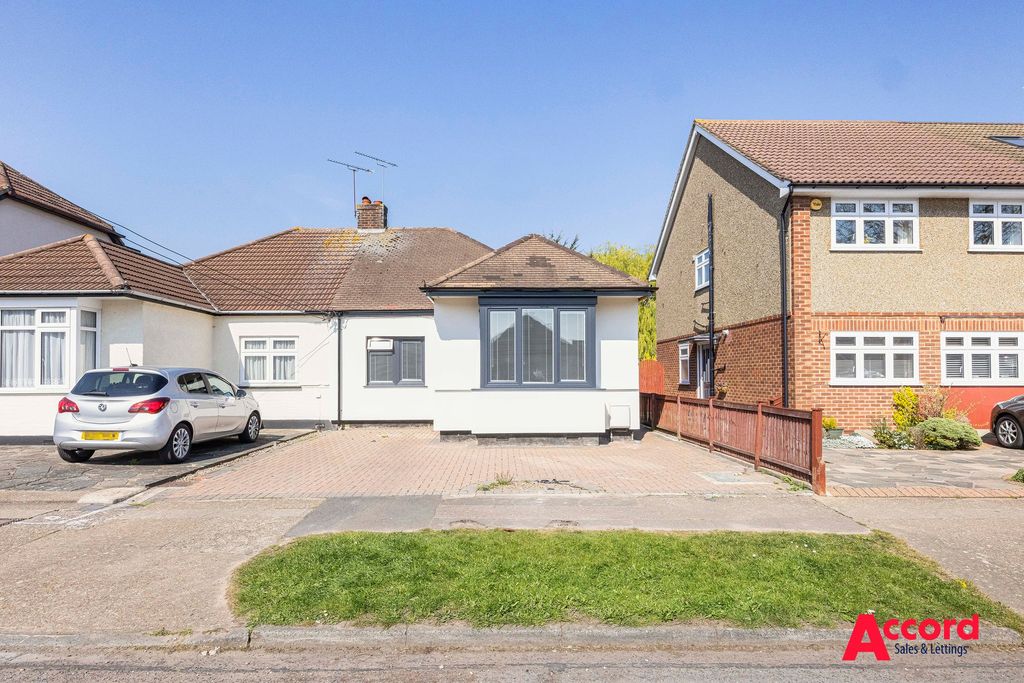 Property photo 1 of 23