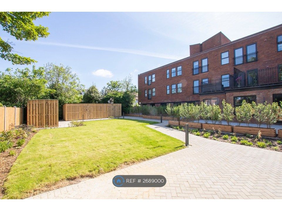 Property photo 1 of 12 Outside Space