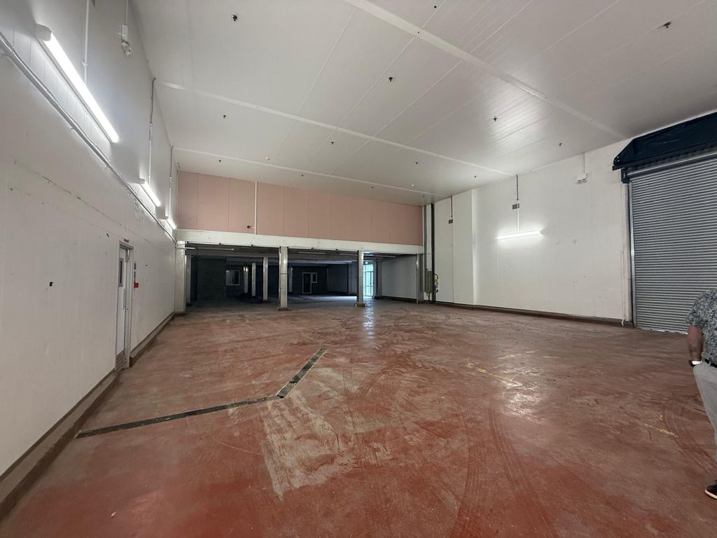 Property photo 2 of 4