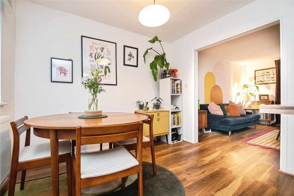 Property photo 3 of 18 Picture No. 30