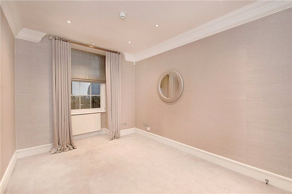 Additional image 33 of 4 bed flat to rentUpper Grosvenor Street, Mayfair, London W1K