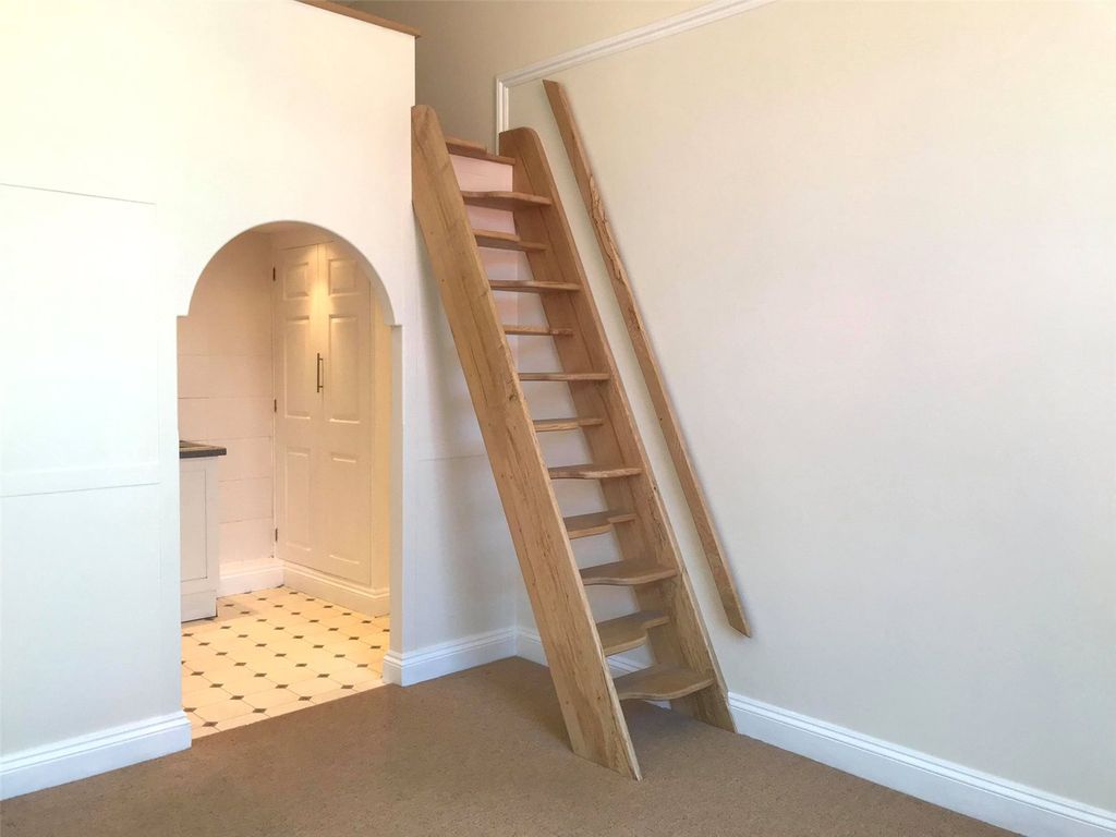 Property photo 2 of 15 Picture No. 03