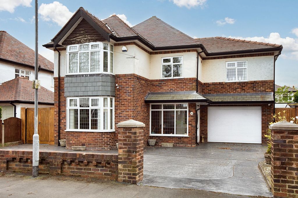 Property photo 1 of 45