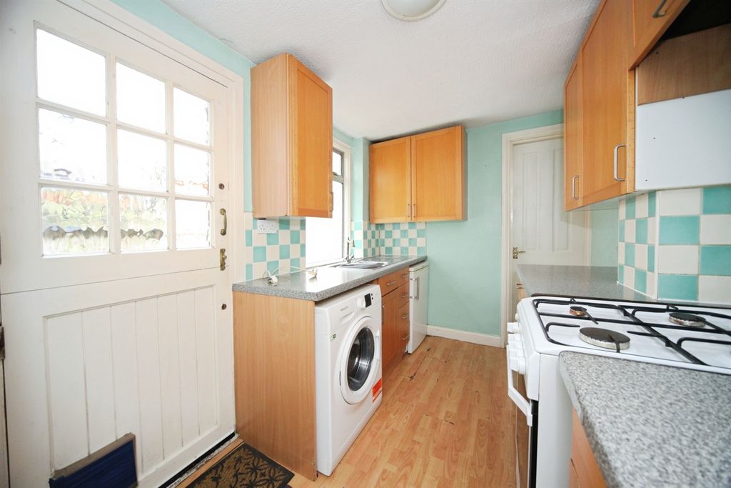 Property photo 3 of 5