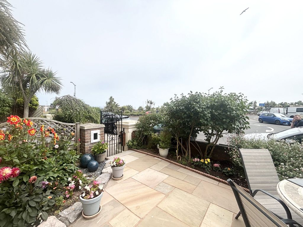 Property photo 2 of 16 Picture No. 47