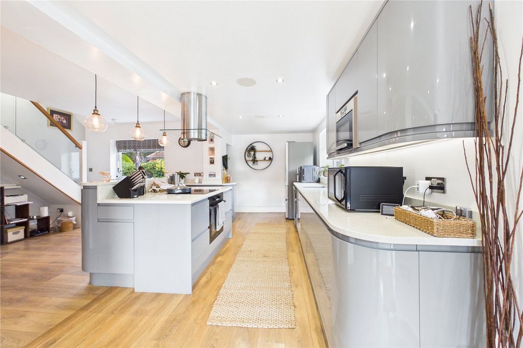 Property photo 3 of 21 Kitchen Diner