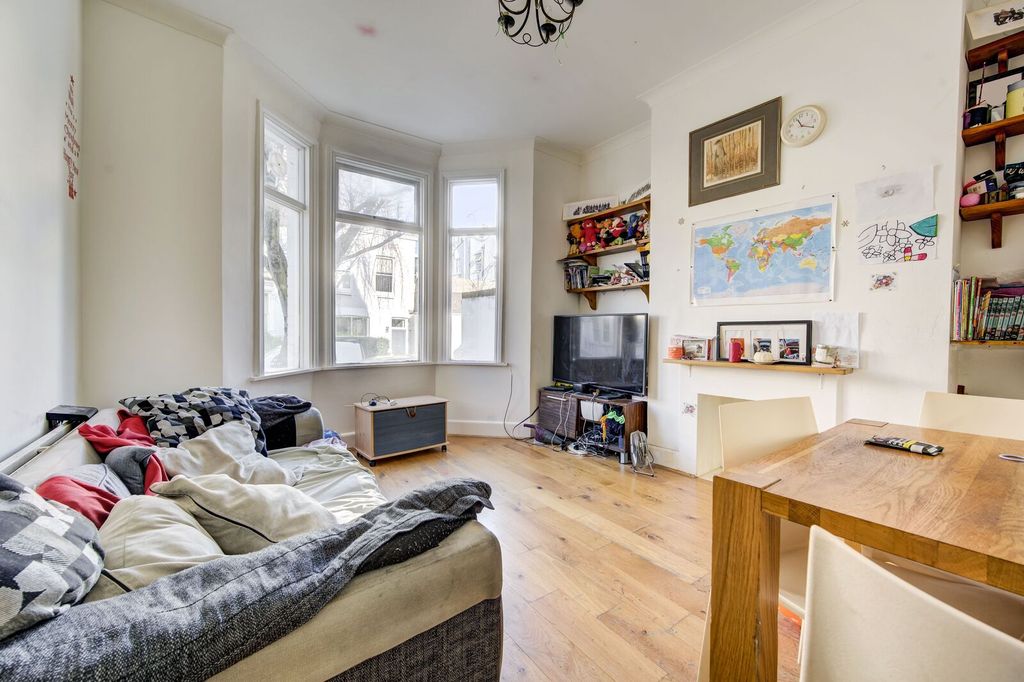 Property photo 1 of 8