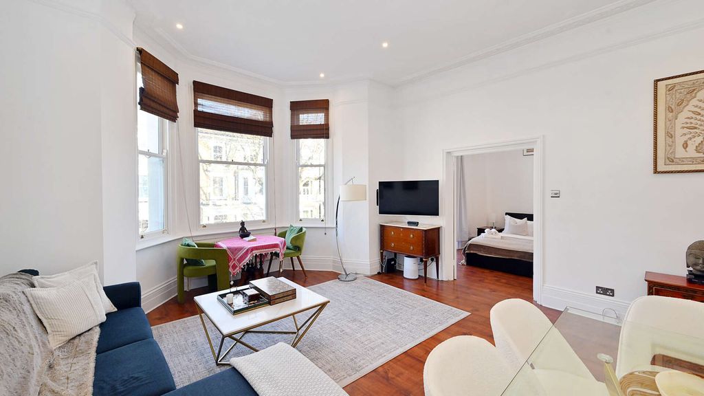 Property photo 2 of 9