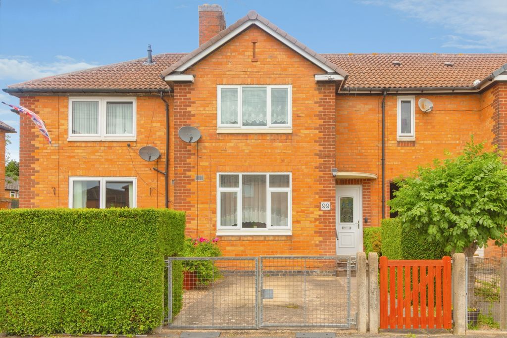Property photo 1 of 12