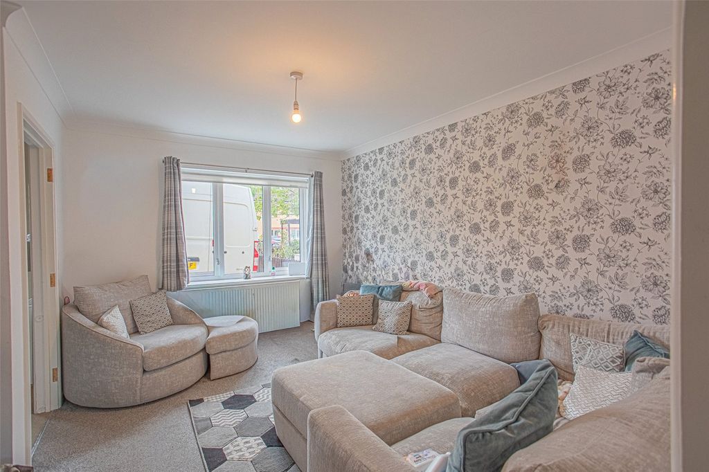 Property photo 2 of 14 Picture No. 19