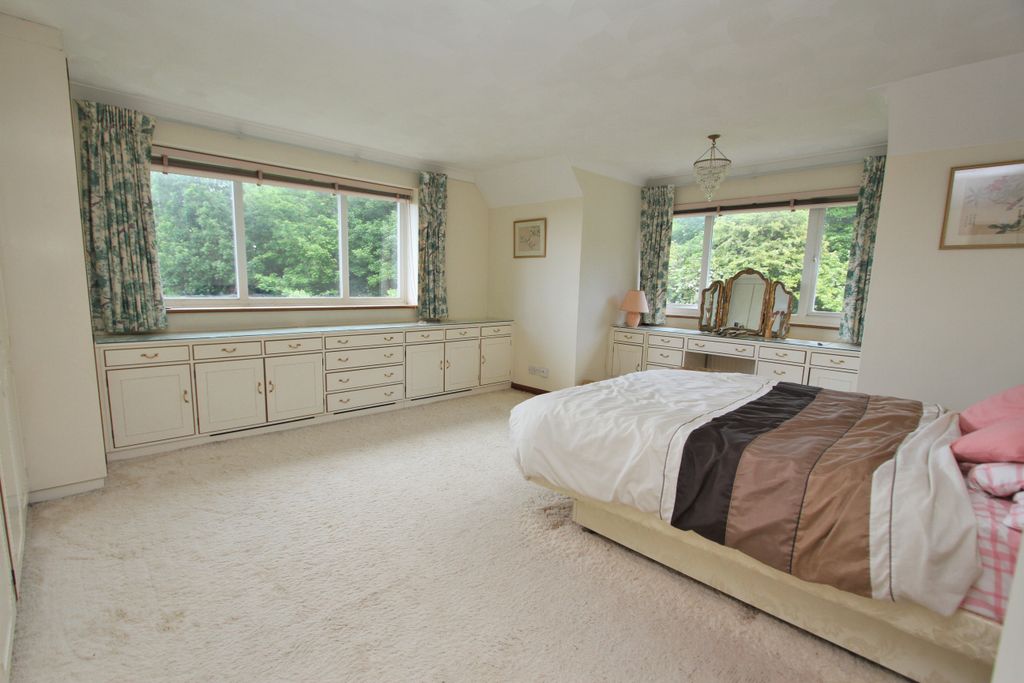 Additional image 14 of 4 bed detached house for saleFairway Close, Eastbourne BN20