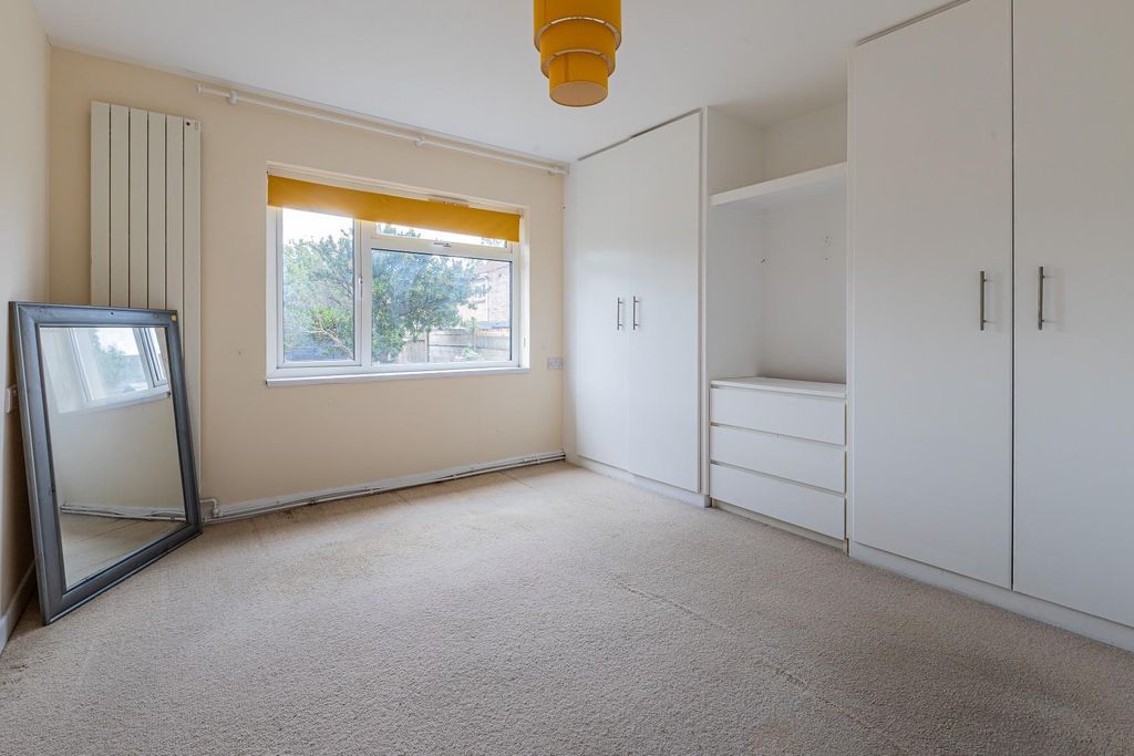 Property photo 3 of 22 Bedroom 1