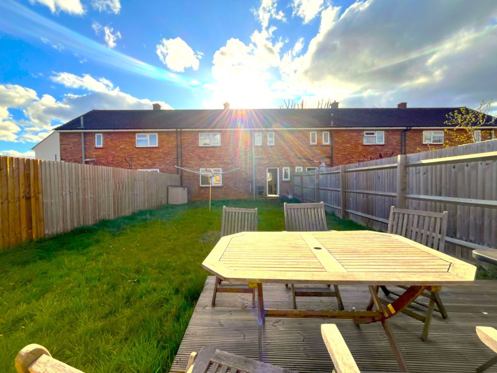 Property photo 2 of 22