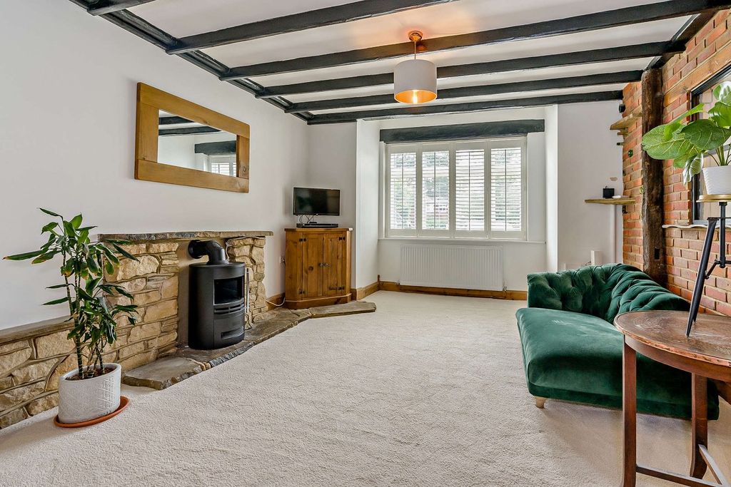 Property photo 3 of 40
