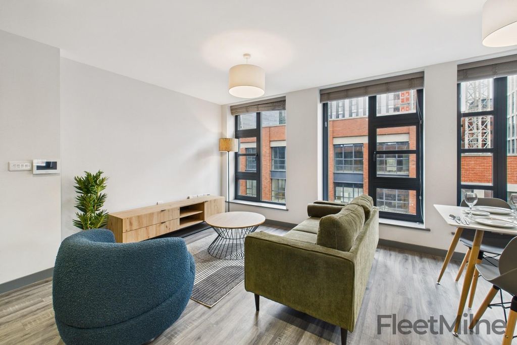 Property photo 2 of 13 Living/Dining Room