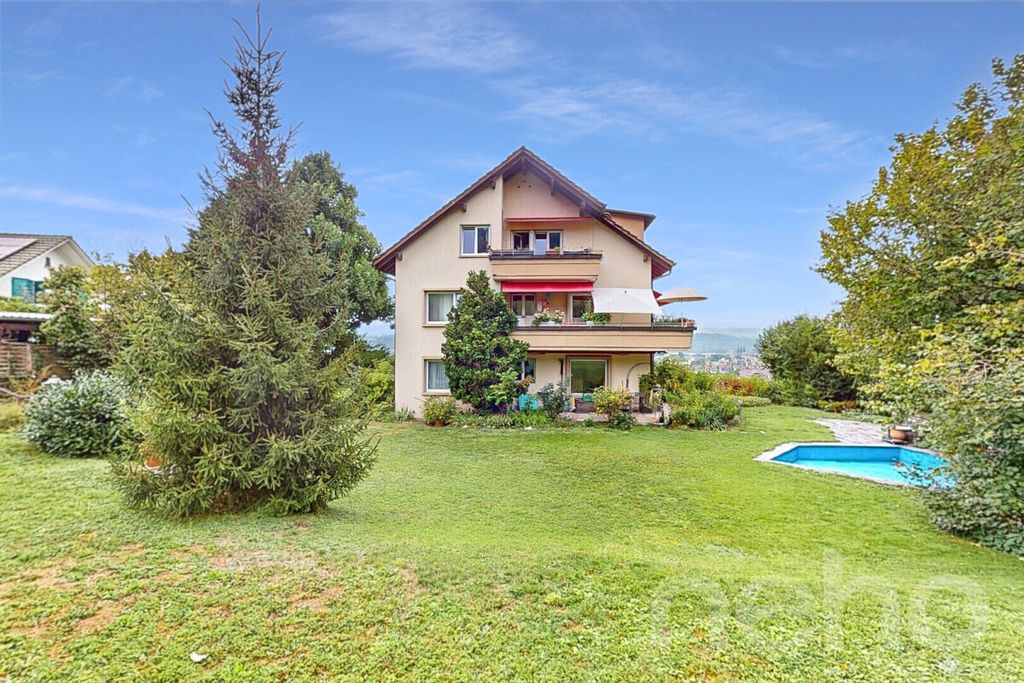 Property photo 2 of 12