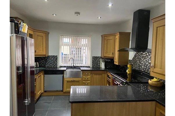 Property photo 2 of 15 Kitchen