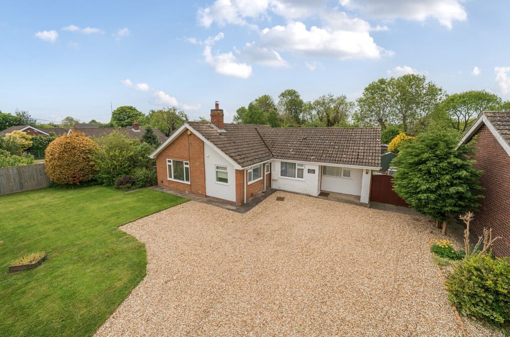 Property photo 1 of 24 1289906-3-6824c3878B6d8-Arw