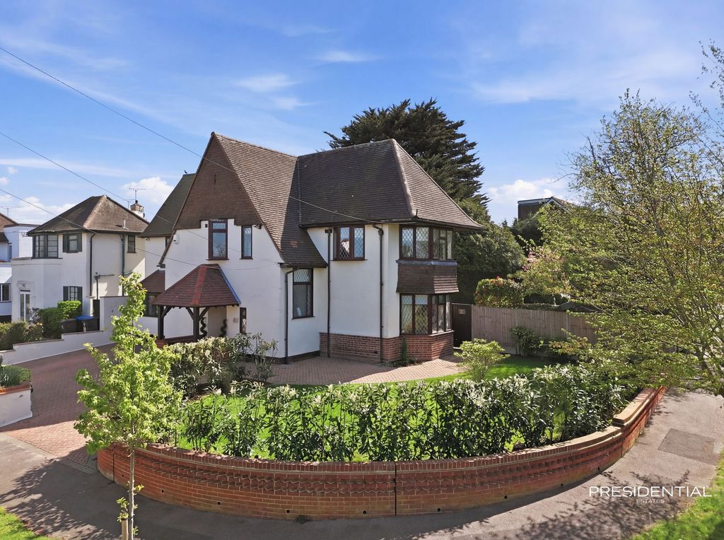 Property photo 1 of 53