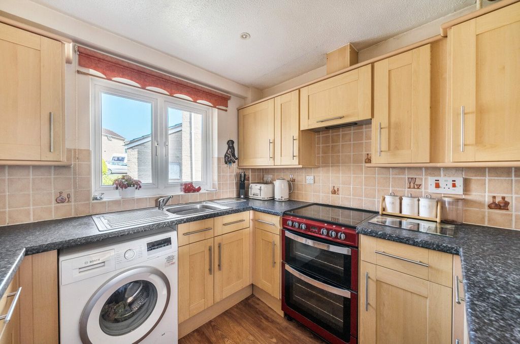 Property photo 2 of 15 Picture No. 14