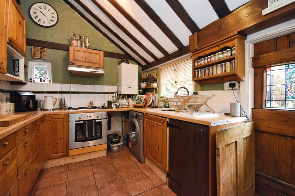 Property photo 3 of 46