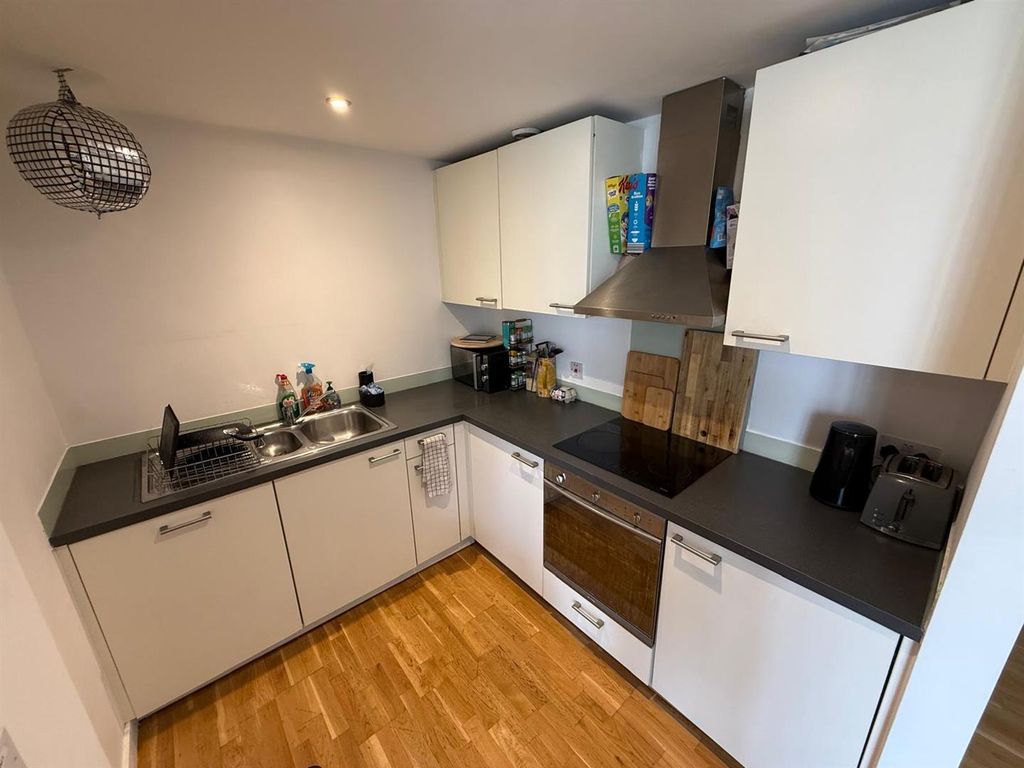 Property photo 2 of 12 Kitchen.Jpeg