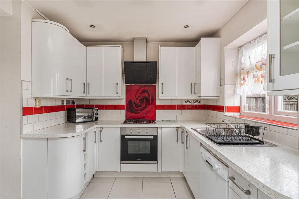 Property photo 2 of 29 2