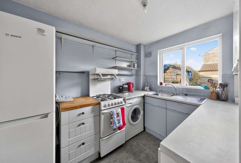 Property photo 3 of 10 1434981-13-69c55d...